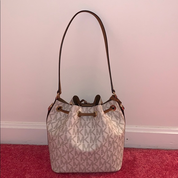 Drawstring purse - Picture 2 of 2